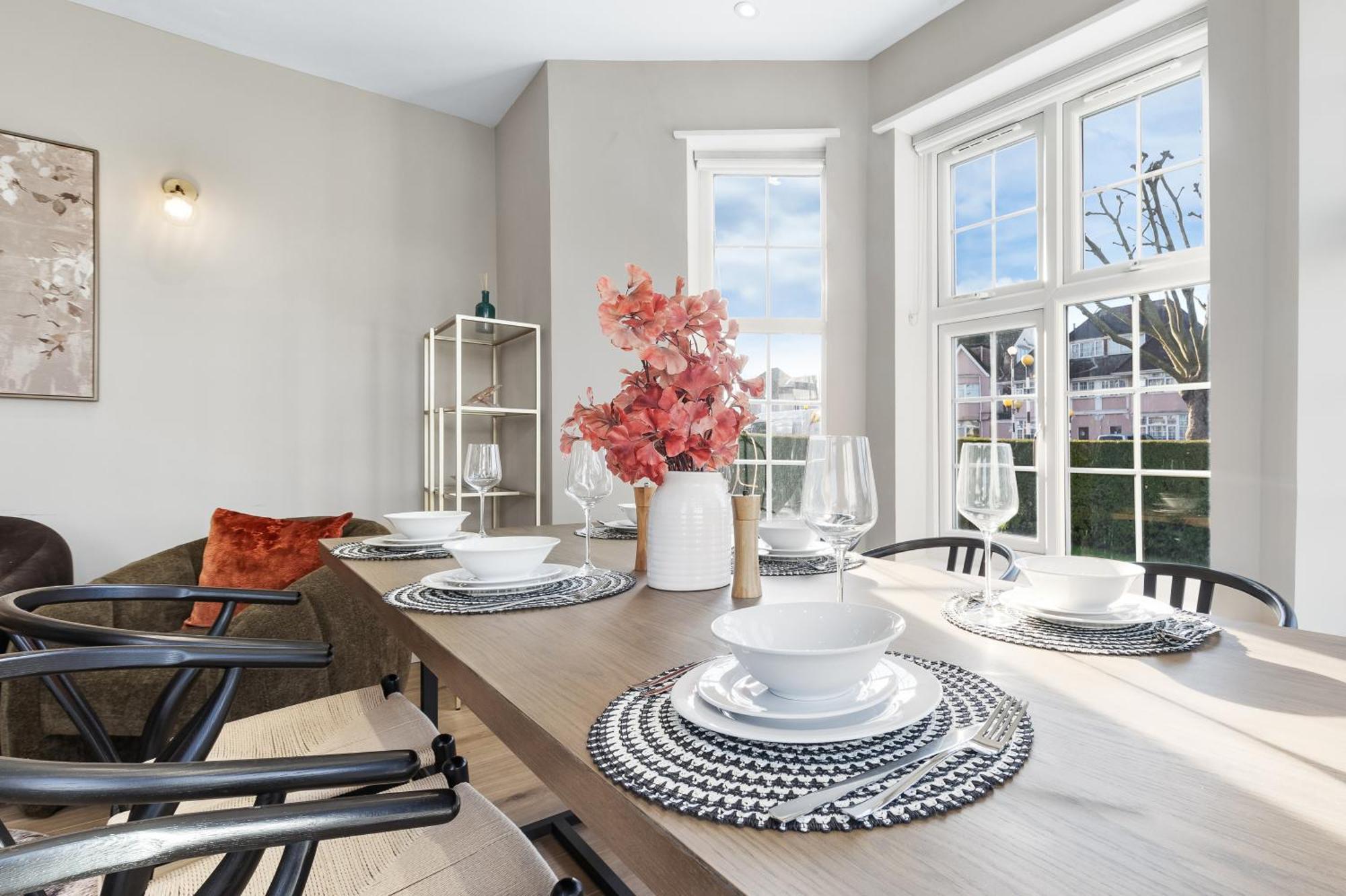 Apartament Luxury At Golders - Unico Residences *
