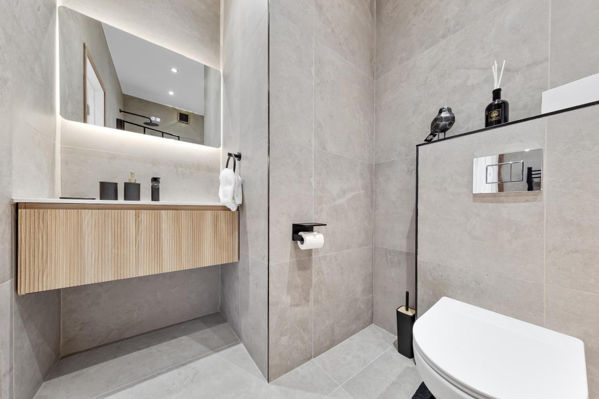 Luxury At Golders - Unico Residences