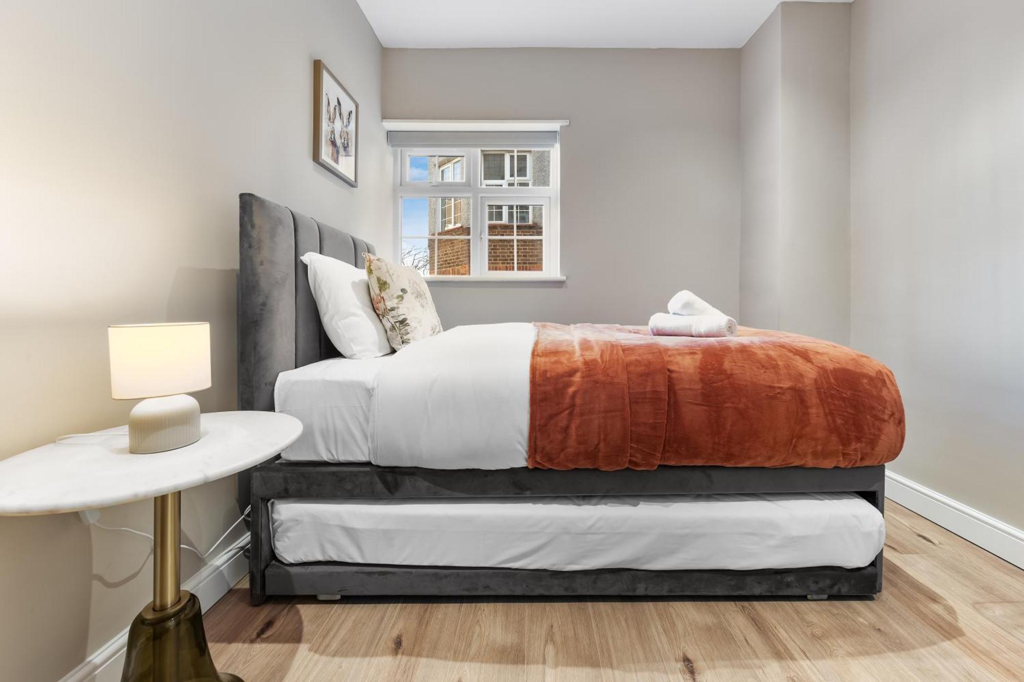 Luxury At Golders - Unico Residences *